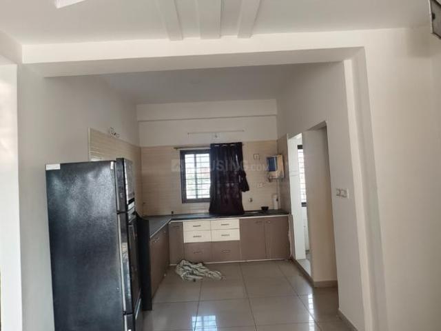 2 BHK Apartment in Diwalipura for rent Vadodara. The reference number is 18500394
