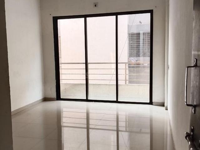 2 BHK Apartment in Dindoli for resale Surat. The reference number is 20069570