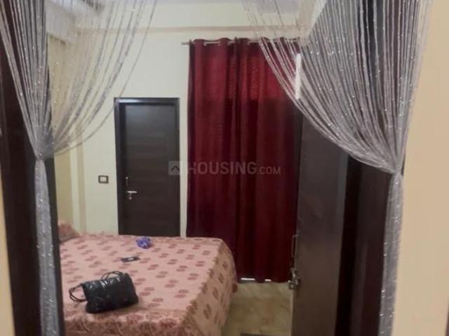 2 BHK Apartment in DLF Ankur Vihar for rent Ghaziabad. The reference number is 20679064