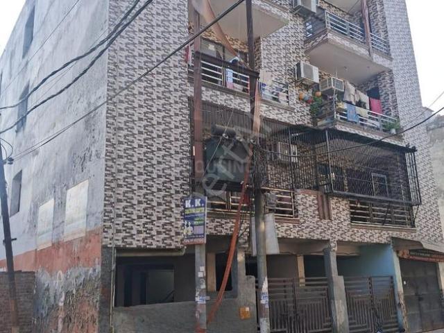 2 BHK Apartment in DLF Ankur Vihar for resale Ghaziabad. The reference number is 19232828