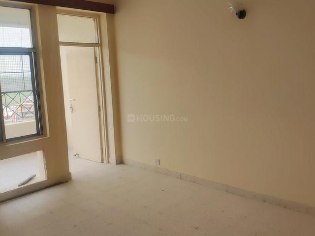 2 BHK Apartment in DLF Phase 1 for rent Gurgaon. The reference number is 19843582