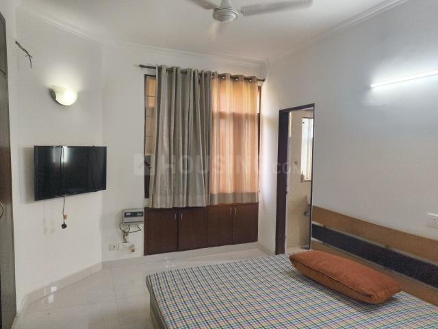 2 BHK Apartment in DLF Phase 1 for rent Gurgaon. The reference number is 20498341