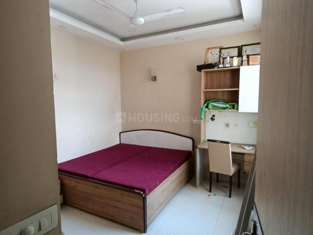 2 BHK Apartment in DLF Phase 1 for rent Gurgaon. The reference number is 20830164