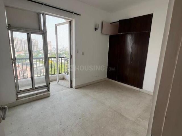 2 BHK Apartment in DLF Phase 4 for rent Gurgaon. The reference number is 20995504