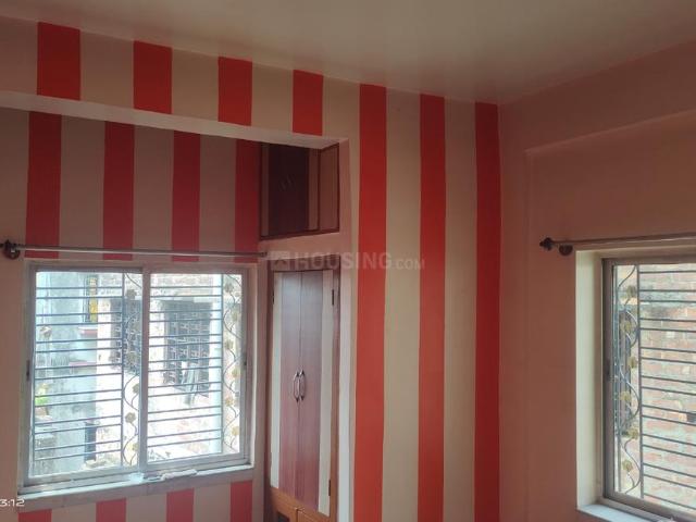 2 BHK Apartment in Dum Dum Cantonment for rent Kolkata. The reference number is 20299685