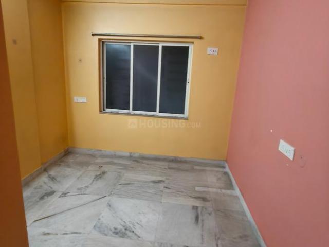 2 BHK Apartment in Dum Dum Cantonment for rent Kolkata. The reference number is 20395022