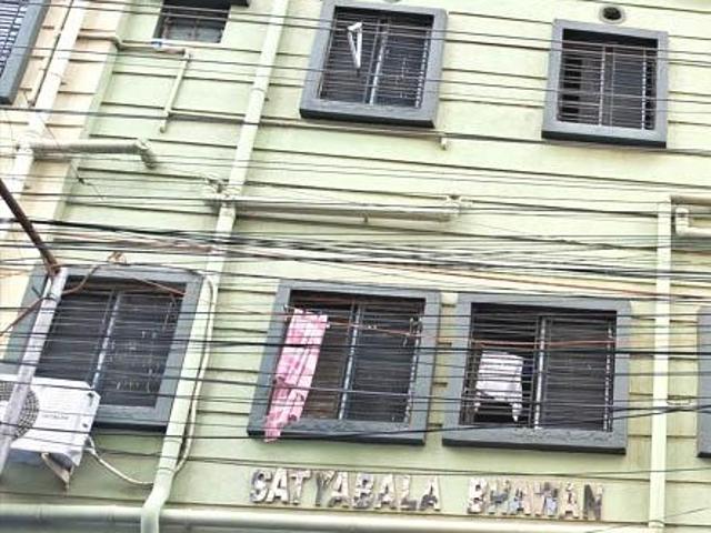 2 BHK Apartment in Dum Dum Cantonment for resale Kolkata. The reference number is 17582336