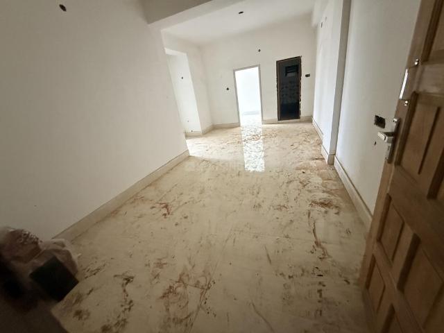 2 BHK Apartment in Dum Dum Cantonment for resale Kolkata. The reference number is 20976951