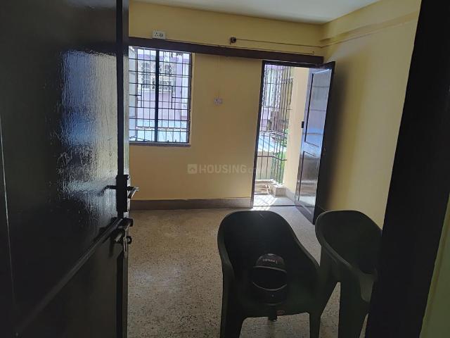2 BHK Apartment in Dum Dum Park for rent Kolkata. The reference number is 20403843
