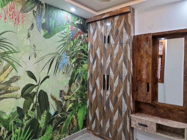2 BHK Apartment in Dwarka Mor for rent New Delhi. The reference number is 19828548