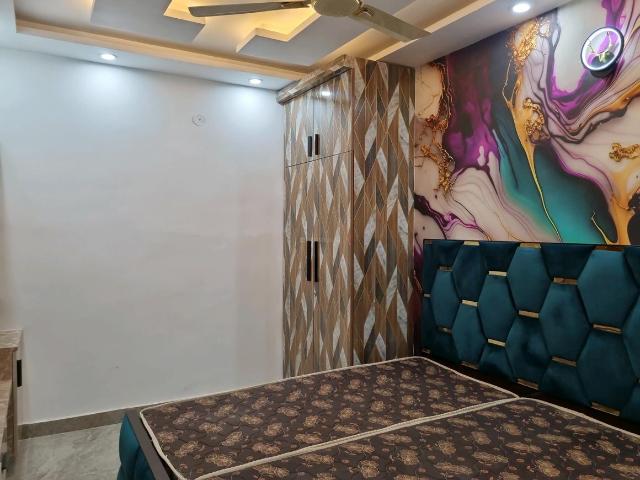 2 BHK Apartment in Dwarka Mor for rent New Delhi. The reference number is 19828648