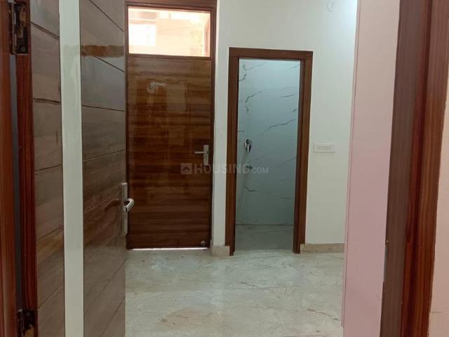2 BHK Apartment in Dwarka Mor for rent New Delhi. The reference number is 20494646
