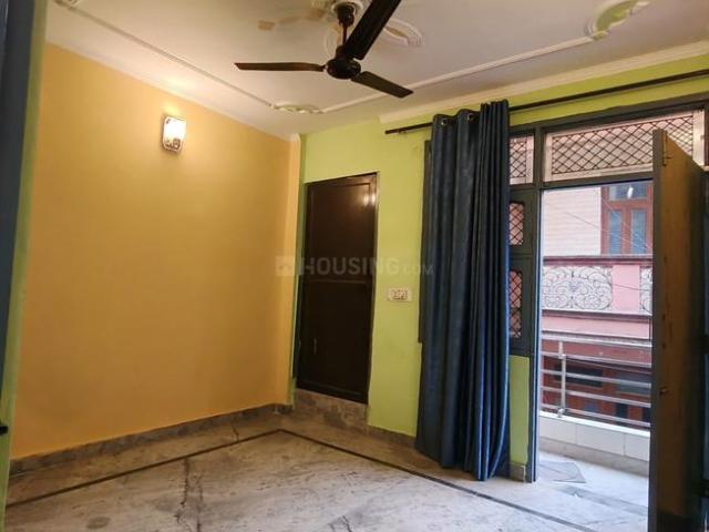 2 BHK Apartment in Dwarka Mor for rent New Delhi. The reference number is 20758259