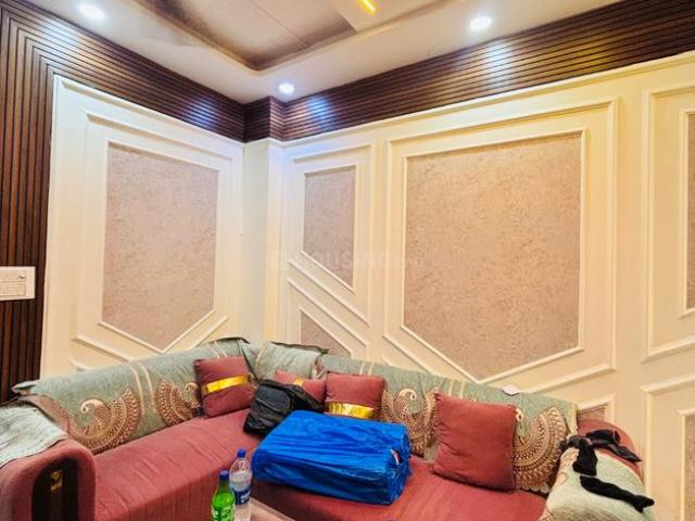 2 BHK Apartment in Dwarka Mor for rent New Delhi. The reference number is 20373269