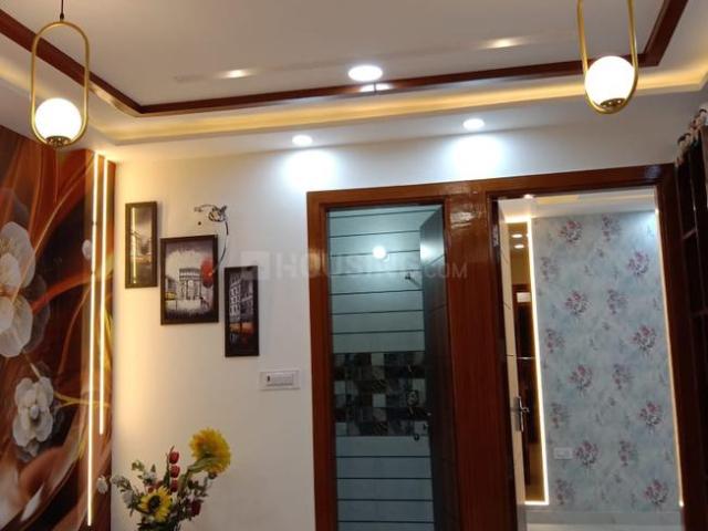 2 BHK Apartment in Dwarka Mor for resale New Delhi. The reference number is 10235312