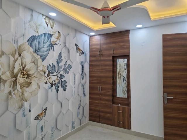 2 BHK Apartment in Dwarka Mor for resale New Delhi. The reference number is 18682670