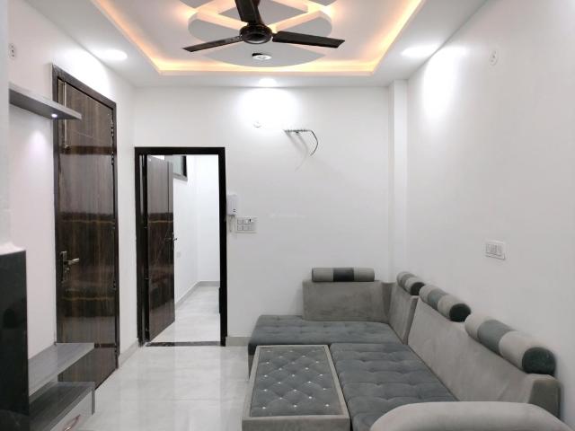 2 BHK Apartment in Dwarka Mor for resale New Delhi. The reference number is 20021338