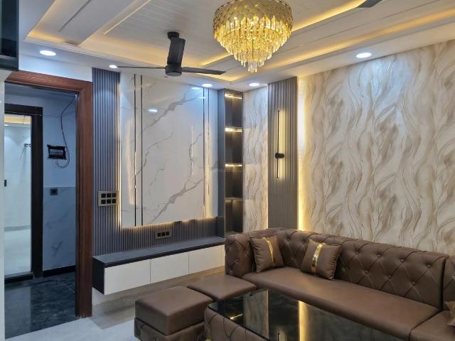 2 BHK Apartment in Dwarka Mor for resale New Delhi. The reference number is 20496761