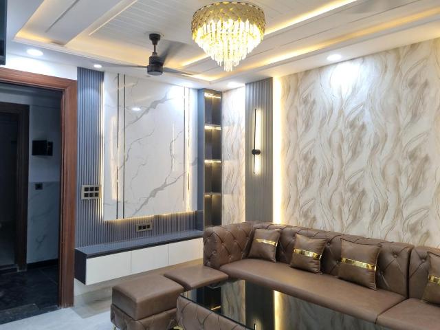 2 BHK Apartment in Dwarka Mor for resale New Delhi. The reference number is 20587686