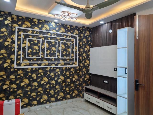2 BHK Apartment in Dwarka Mor for resale New Delhi. The reference number is 20770651
