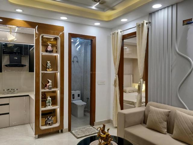 2 BHK Apartment in Dwarka Mor for resale New Delhi. The reference number is 20962579