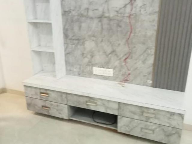 2 BHK Apartment in Dwarka for rent Nashik. The reference number is 20610965