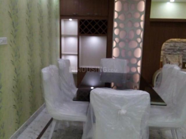 2 BHK Apartment in Entally for resale Kolkata. The reference number is 20431492