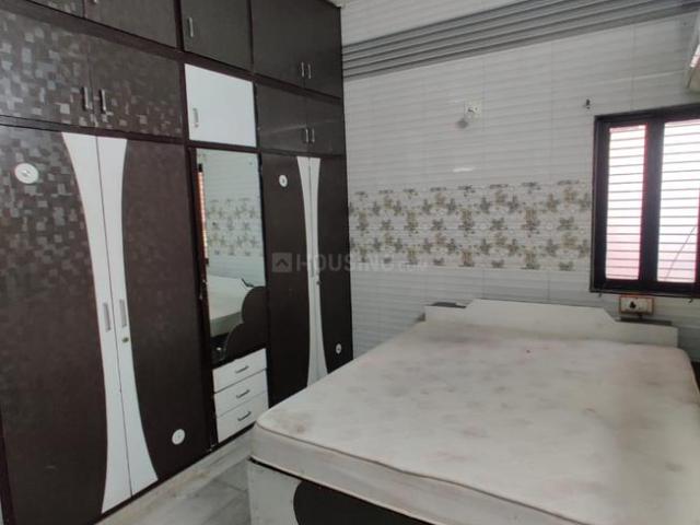 2 BHK Apartment in Ellisbridge for rent Ahmedabad. The reference number is 20288147