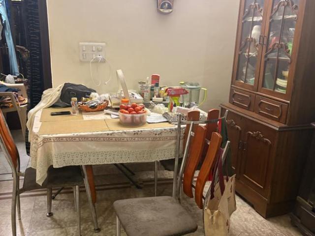 2 BHK Apartment in Fateh Nagar for resale New Delhi. The reference number is 20502479