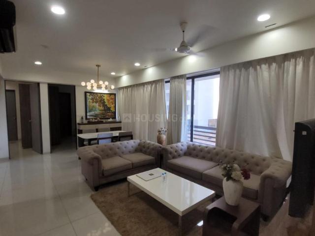 2 BHK Apartment in Fatehgunj for rent Vadodara. The reference number is 20235309