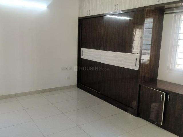2 BHK Apartment in Financial District for rent Hyderabad. The reference number is 19101382