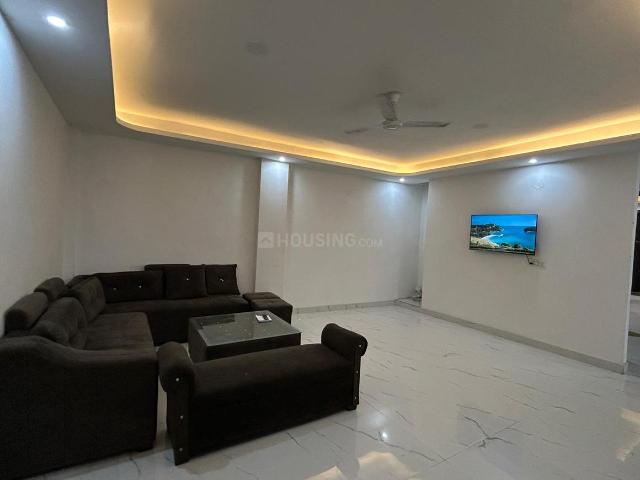 2 BHK Apartment in Freedom Fighters Enclave for rent New Delhi. The reference number is 19275964