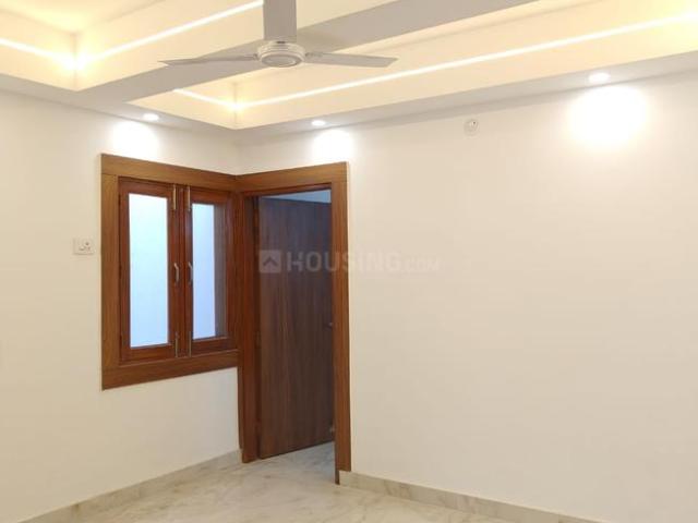 2 BHK Apartment in Freedom Fighters Enclave for rent New Delhi. The reference number is 19310424