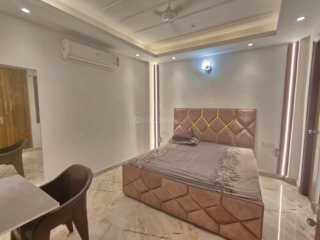 2 BHK Apartment in Freedom Fighters Enclave for rent New Delhi. The reference number is 19793054