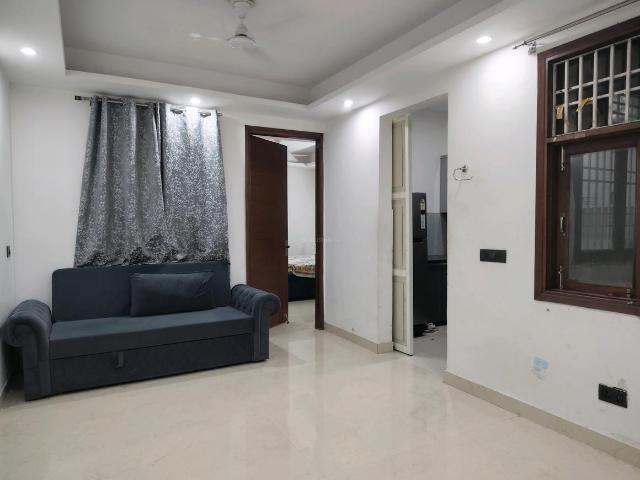 2 BHK Apartment in Freedom Fighters Enclave for rent New Delhi. The reference number is 20276185