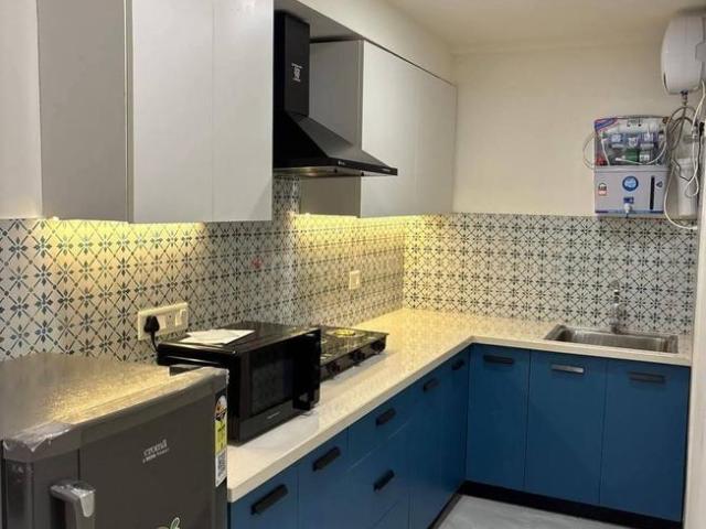 2 BHK Apartment in Freedom Fighters Enclave for rent New Delhi. The reference number is 20340168