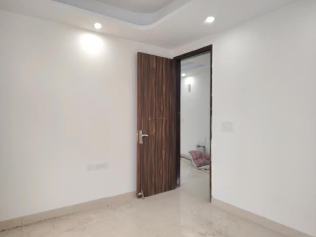 2 BHK Apartment in Neb Sarai for resale New Delhi. The reference number is 20604156