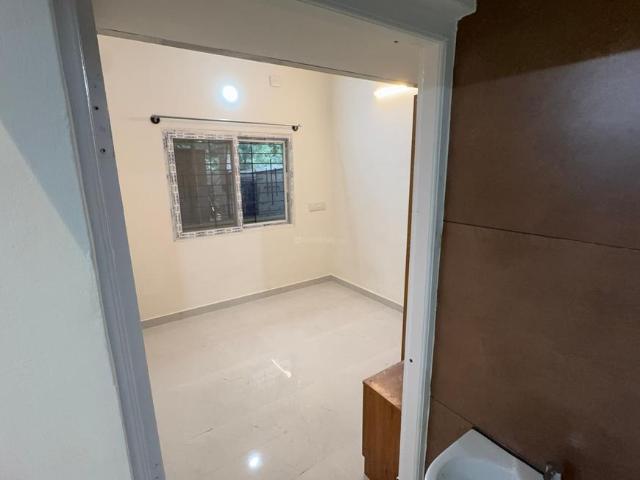 2 BHK Apartment in K R Puram for rent Bengaluru. The reference number is 20636420