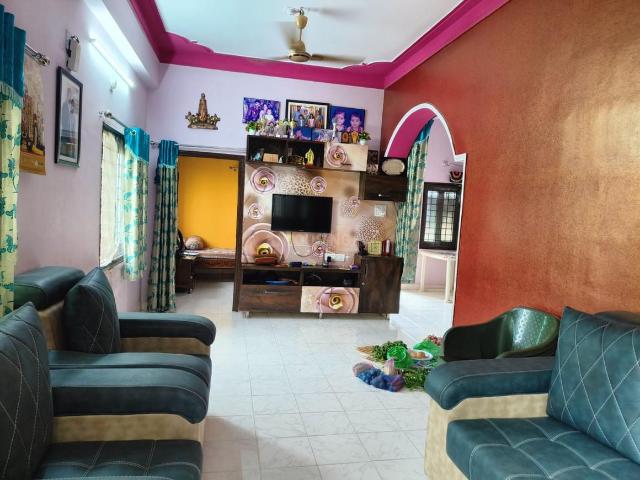 2 BHK Apartment in Kothapet for resale Hyderabad. The reference number is 20661132