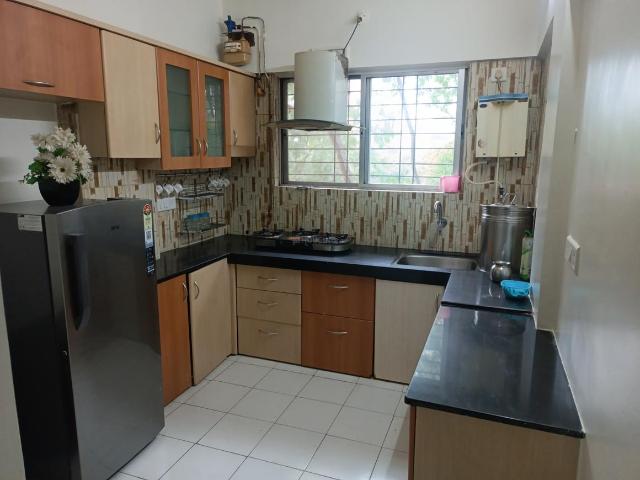 2 BHK Apartment in Kothrud for rent Pune. The reference number is 18160511