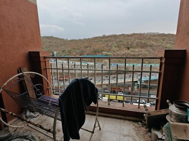 2 BHK Apartment in Kothrud for rent Pune. The reference number is 20299351