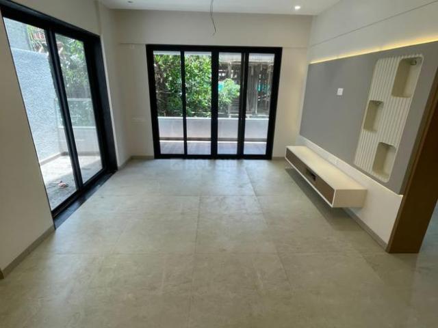 2 BHK Apartment in Kothrud for resale Pune. The reference number is 19673385