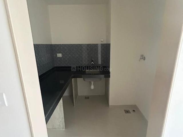 2 BHK Apartment in Kolshet for rent Thane. The reference number is 20017627