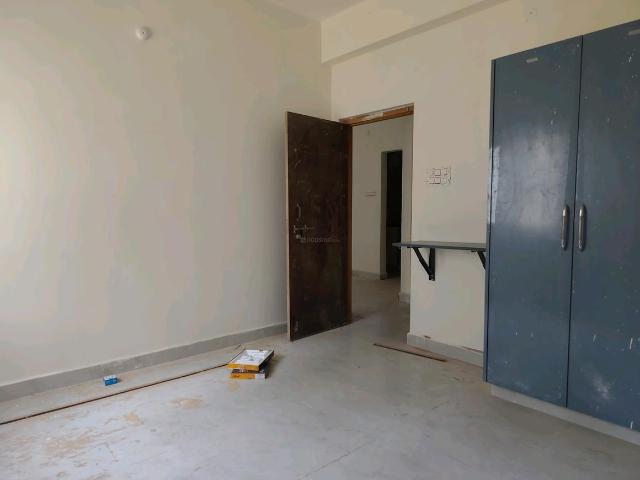2 BHK Apartment in Kondapur for rent Hyderabad. The reference number is 20269534