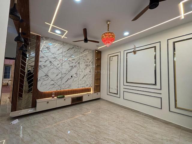 2 BHK Apartment in Kondapur for rent Hyderabad. The reference number is 20475844