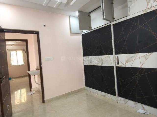 2 BHK Apartment in Kondapur for rent Hyderabad. The reference number is 20482737