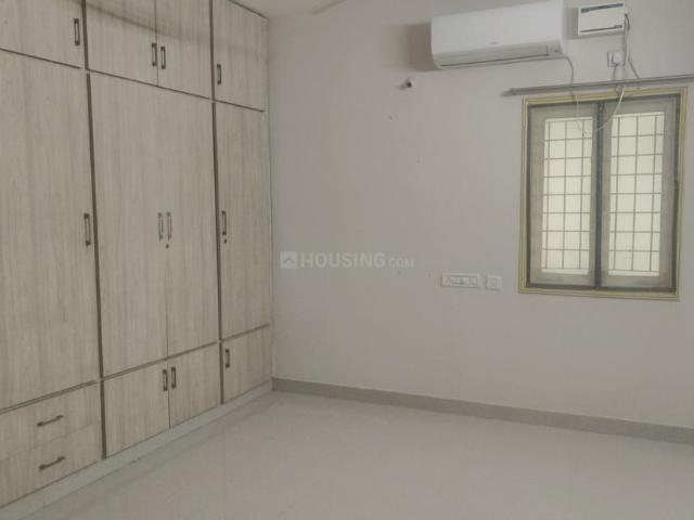 2 BHK Apartment in Kondapur for rent Hyderabad. The reference number is 20493430