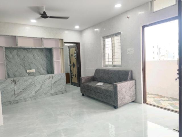 2 BHK Apartment in Kondapur for rent Hyderabad. The reference number is 20568258