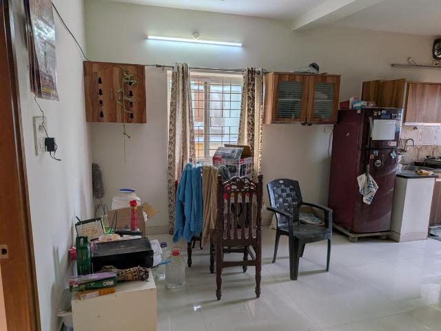 2 BHK Apartment in Kondapur for rent Hyderabad. The reference number is 20561884