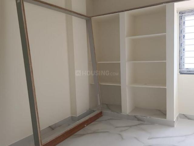 2 BHK Apartment in Kondapur for rent Hyderabad. The reference number is 20576686